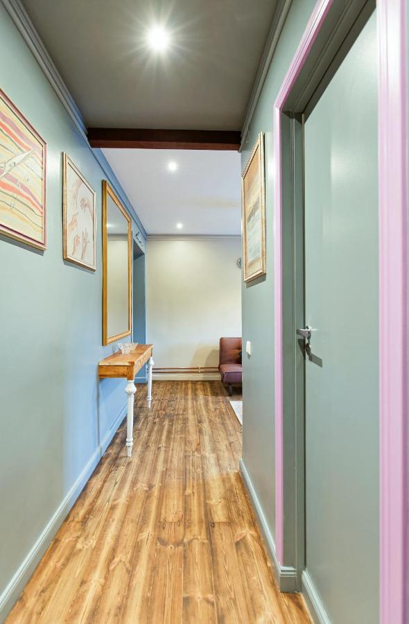 Self Check In Miera Art Apartment Riga Ngoại thất bức ảnh
